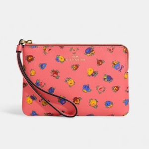 💎💎New Coach Pink Vintage Rose Wristlet💎💎